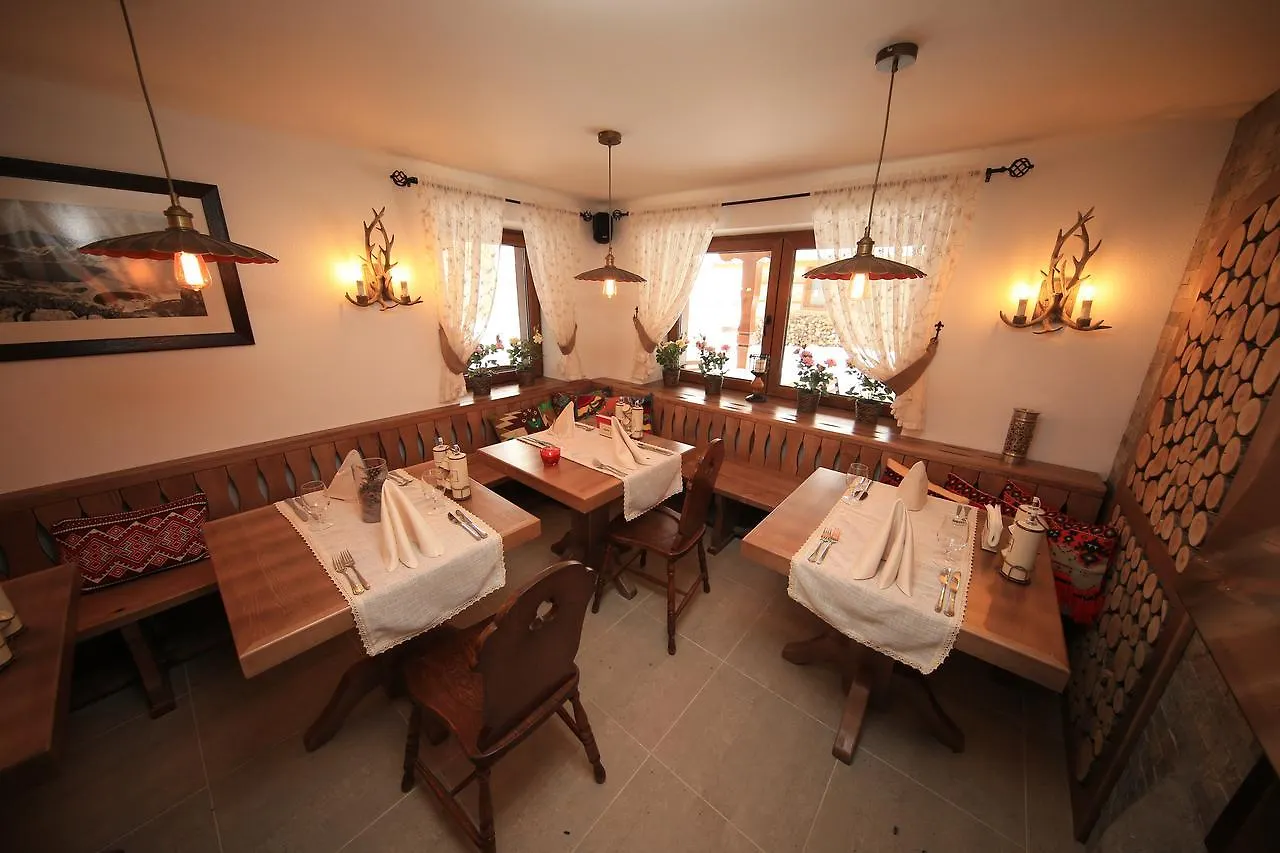 Chalet The Forest Lodge 반스코