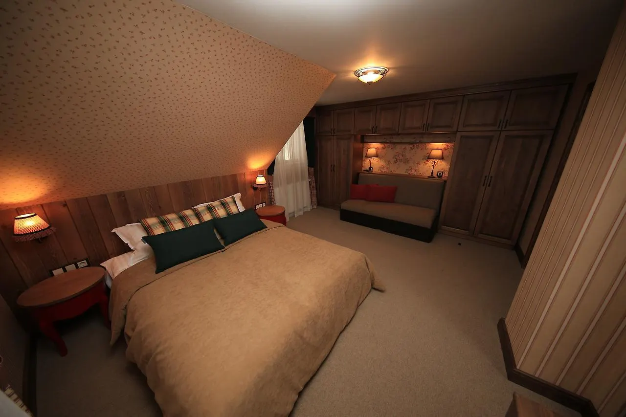 Chalet The Forest Lodge 반스코